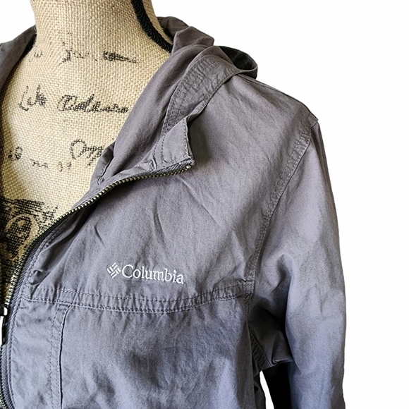 Columbia Lightweight Zip Grey Jacket with Pockets - Large - Picture 2 of 8